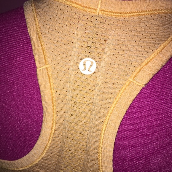 Lululemon Running Tank 🍋 - Picture 4 of 6